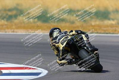 media/Apr-30-2023-CRA (Sun) [[020fcf5d43]]/Race 11-600 Expert Superbike/